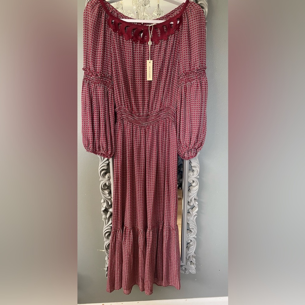 Chic Burgundy Long Sleeve Dress